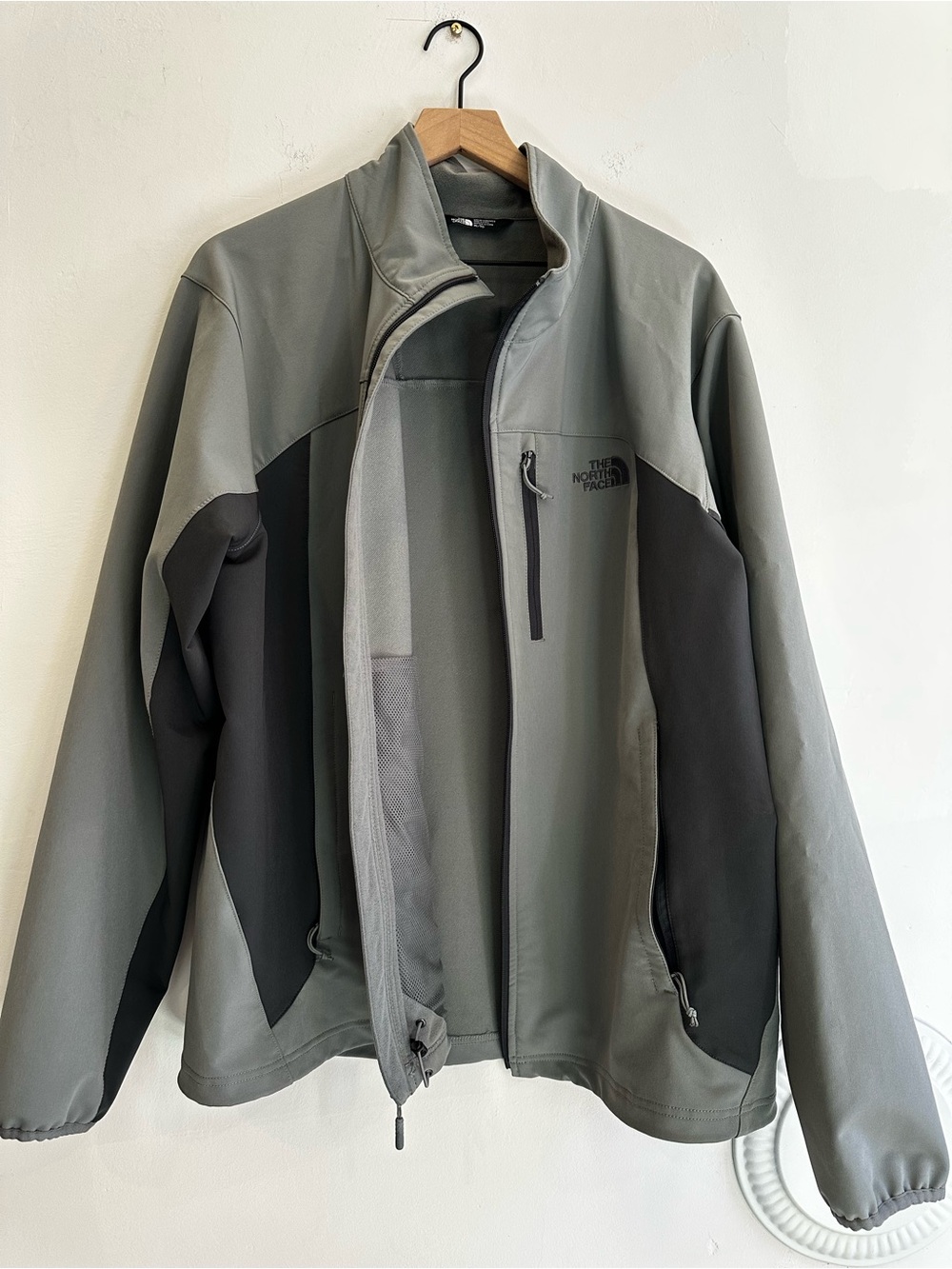 The North Face Men's Gray and Black Performance Jacket